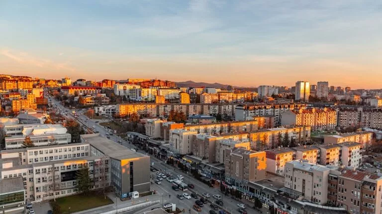 Rrugë në Prishtinë mbyllet për qarkullim të dielën