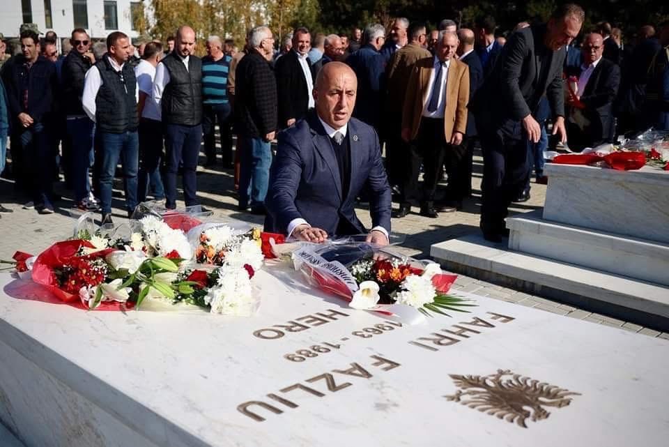 Haradinaj nderon Zhitinë dhe Fazliun për kontributin e tyre