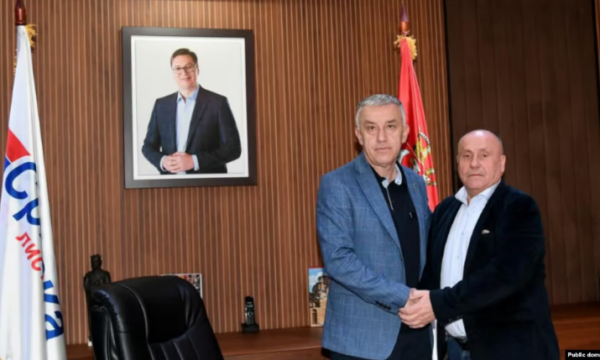 Kandidati opozitar në Kllokot bashkohet me Listën Serbe