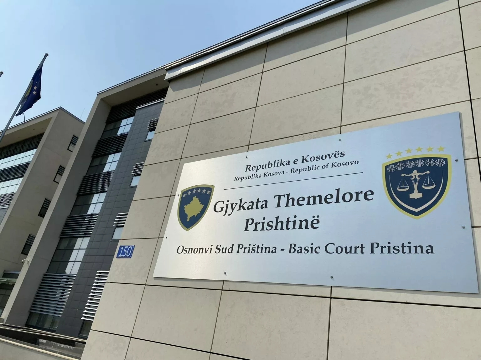 Seanca për manipulim votash anulohet, mungon kryetari i trupit gjykues