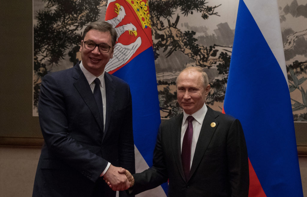 Zëdhënësja ruse kritikon qëndrimet e ndryshme të Vuçiqit