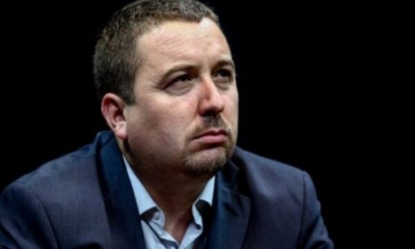 Latifi kritikon Ferajn për përdorimin e teologjisë ndaj Kurtit