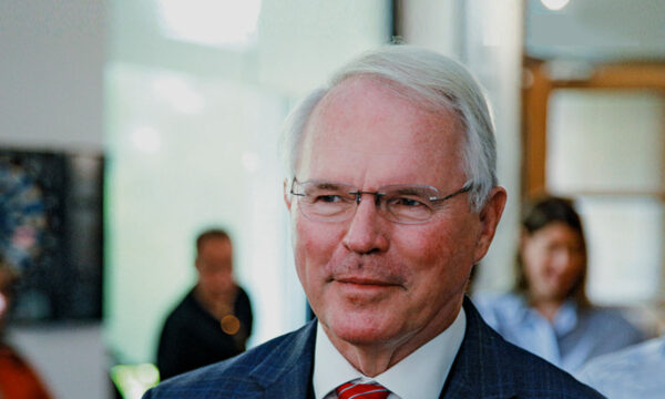 Christopher Hill fillon dëshminë në gjyqin e krerëve të UÇK-së