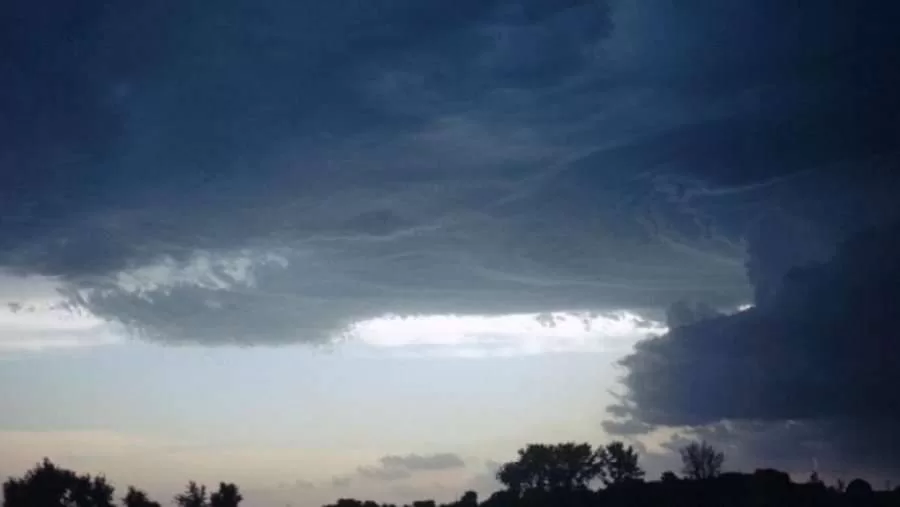 Parashikimi i motit: Kryesisht vranësira dhe reshje sporadike