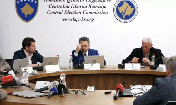 VV dhe PDK debatojnë për gabimet në fletëvotimet komunale