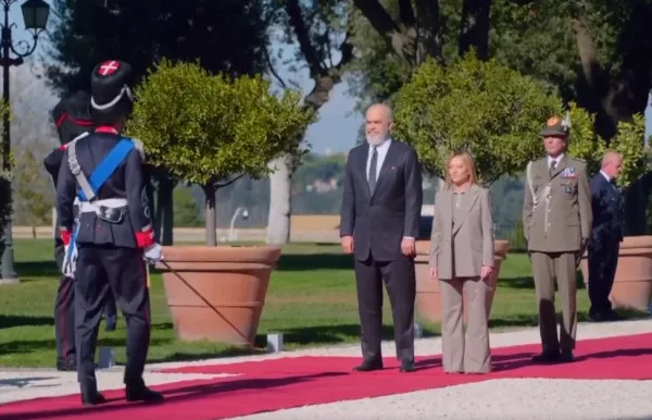 Shqipëria dhe Italia diskutojnë marrëveshje të reja qeveritare