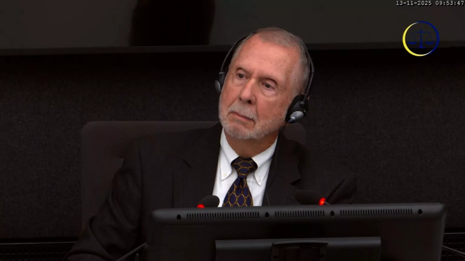 Ish-këshilltari i Clarkut përfundon dëshminë në gjykatën e Hagës