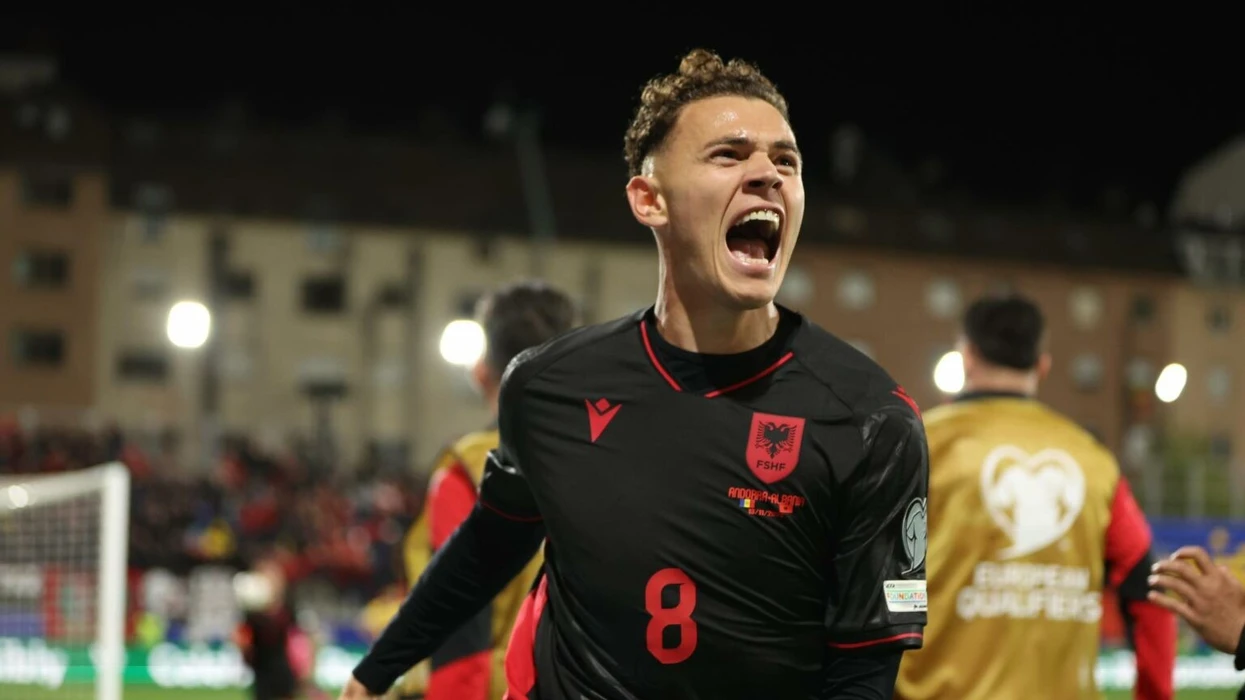 Shqipëria triumfon kundër Andorrës, arrin play-offin e Botërorit 2026
