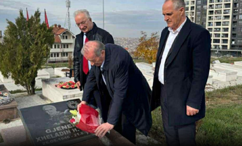 Tre themeluesit e UÇK-së dalin me deklaratë përvjetorësh