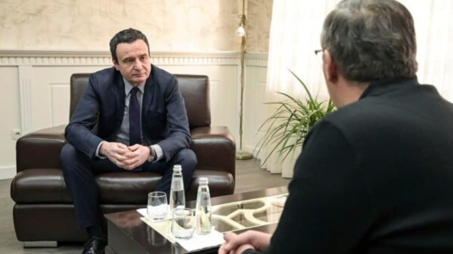 Albin Kurti përgëzon Bedri Hamzën për drejtimin e PDK-së