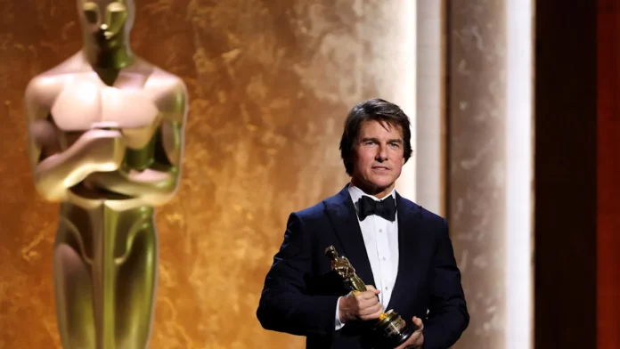 Tom Cruise merr për herë të parë çmimin Oscar