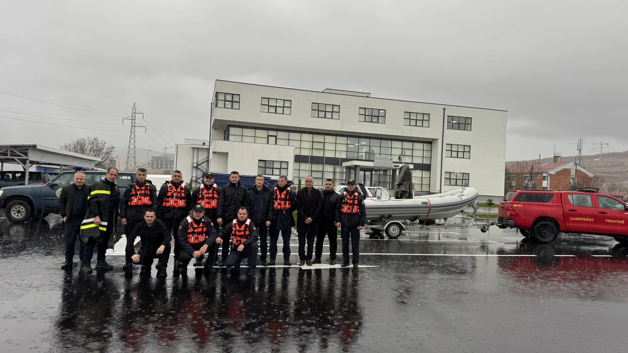 Reshje shiu, vërshime të lehta në disa komuna, thotë Agjencia