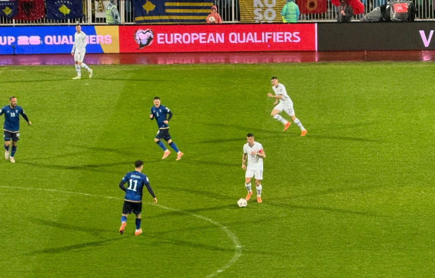 Xhaka i habitur nga fishkëllimat: Nuk e prisja një reagim të tillë