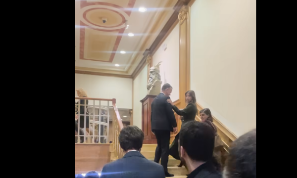 Përplasje në Kuvend: Haxhiu dhe Ismajli shkëmbejnë akuza