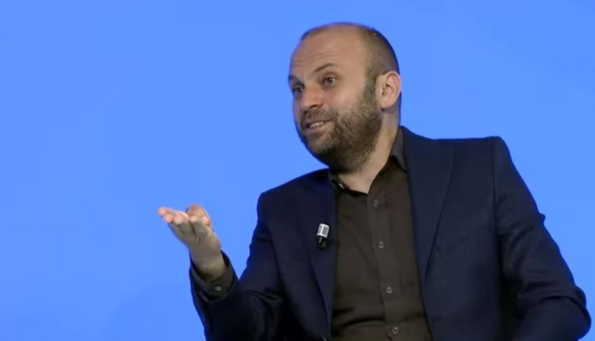 Mushkolaj: Mërgimtarët s’janë të lidhur me parti politike