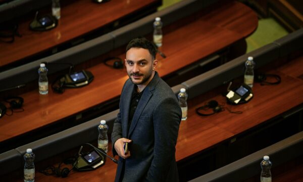 Guri: VV-ja në rënie, LDK-ja e sigurtë ndaj diasporës