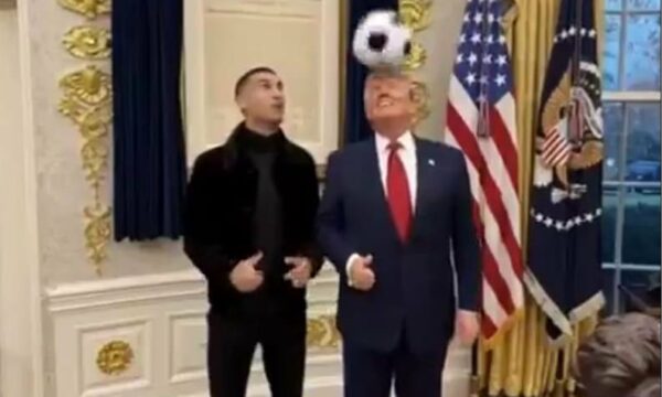 Video e AI tregon Trump dhe Ronaldon duke luajtur futboll në Zyrën Ovale