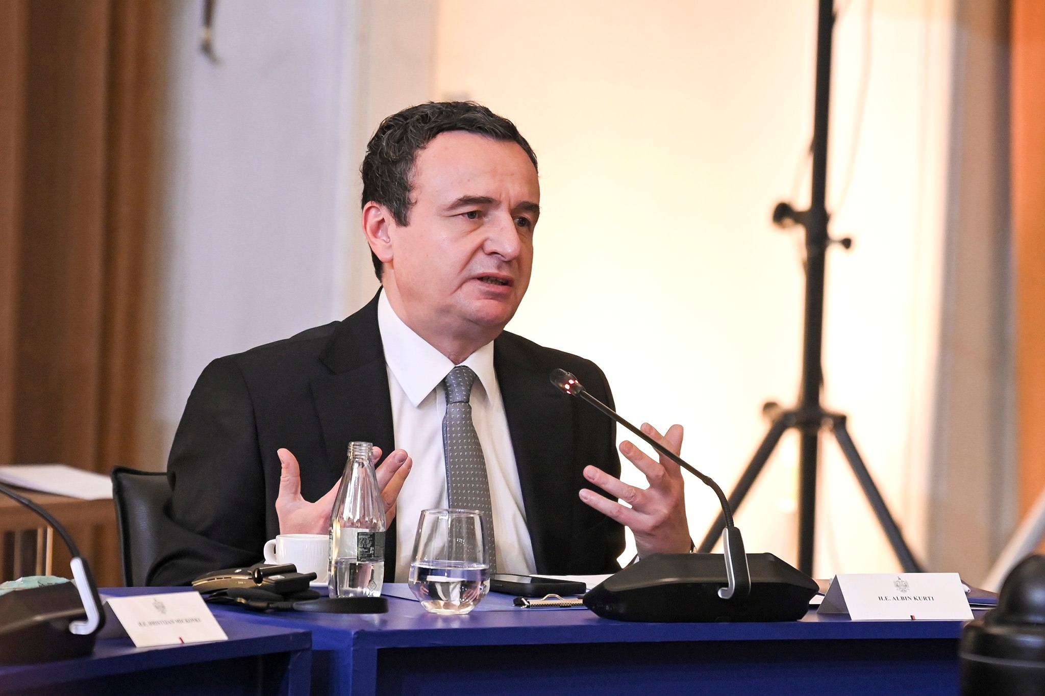 Kurti beson në fitore dhe mandat të ri si Kryeministër