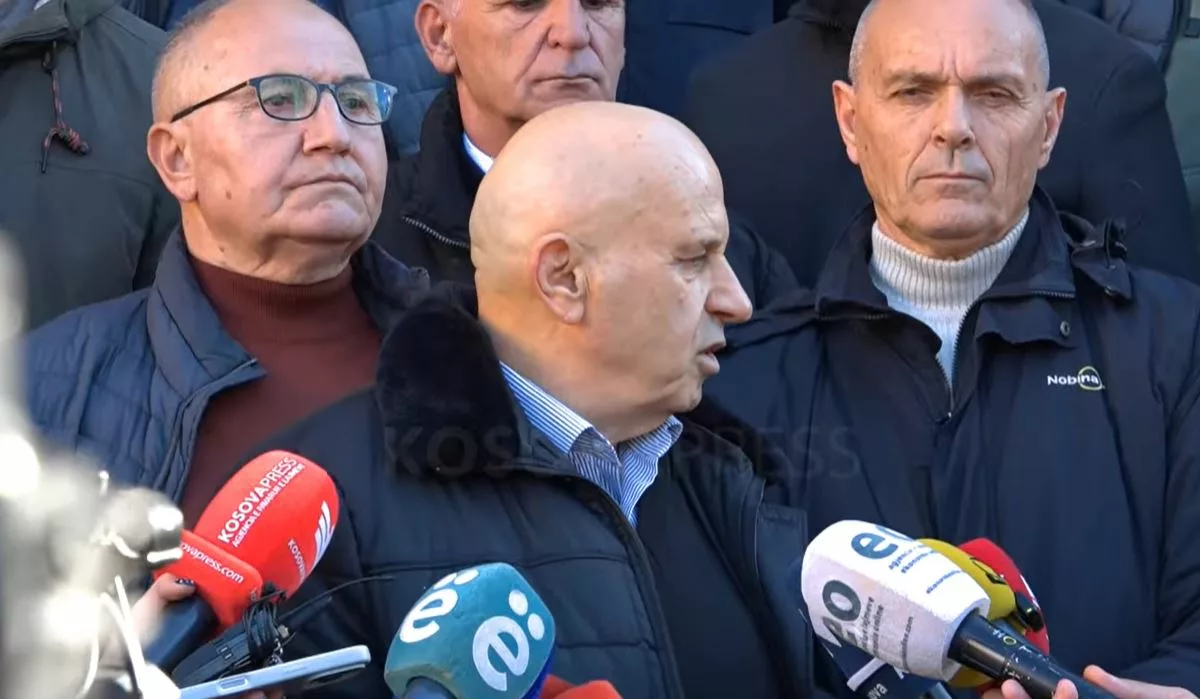 Punonjësit e Trafikut Urban protestojnë për 6 muaj pa paga