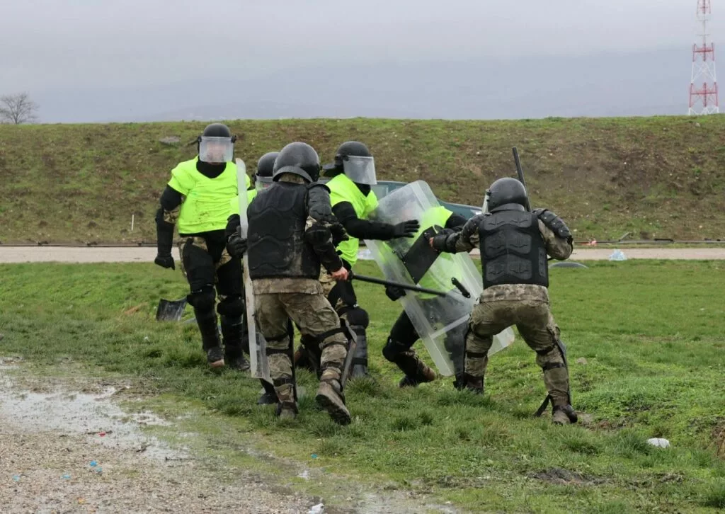 Stërvitje e përbashkët e KFOR-it për menaxhimin e turmave
