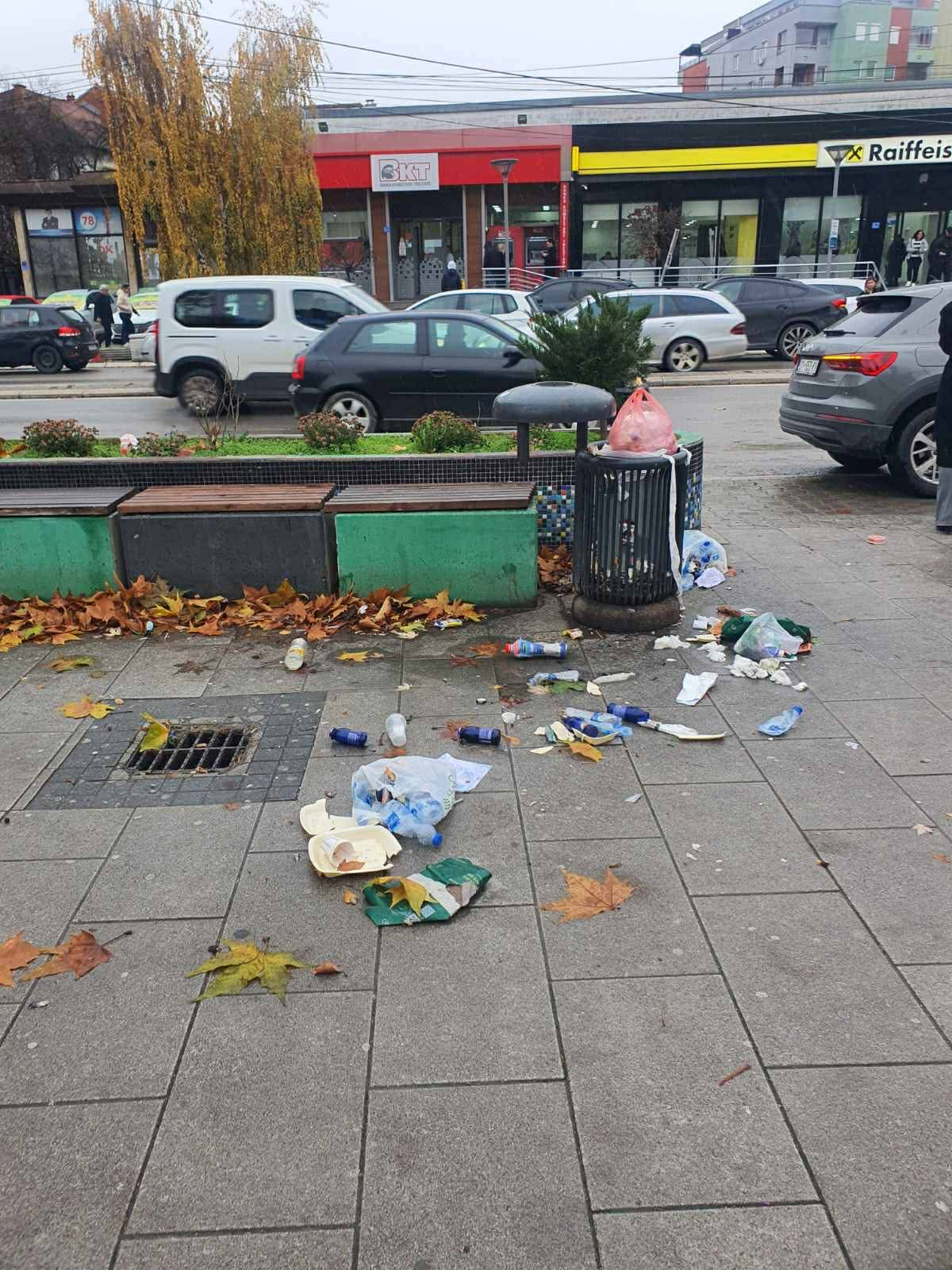 Mbetjet mbulojnë Mitrovicën pas ndërprerjes së kontratës së pastrimit