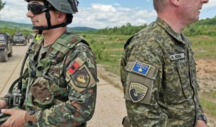 Trupat Shqiptare në Kosovë Përçojnë Krenari Kombëtare