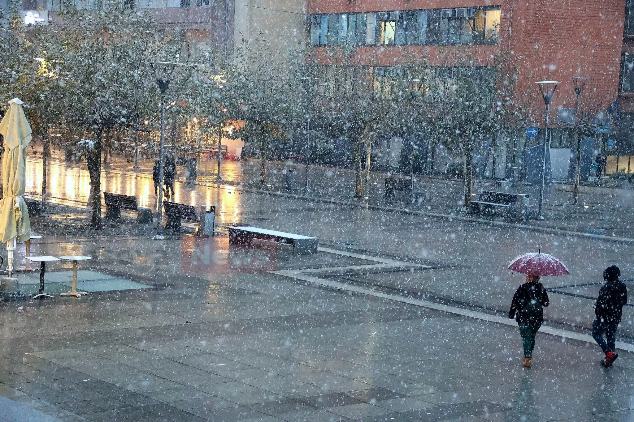 Moti i fundjavës: Shira dhe dëborë në parashikim