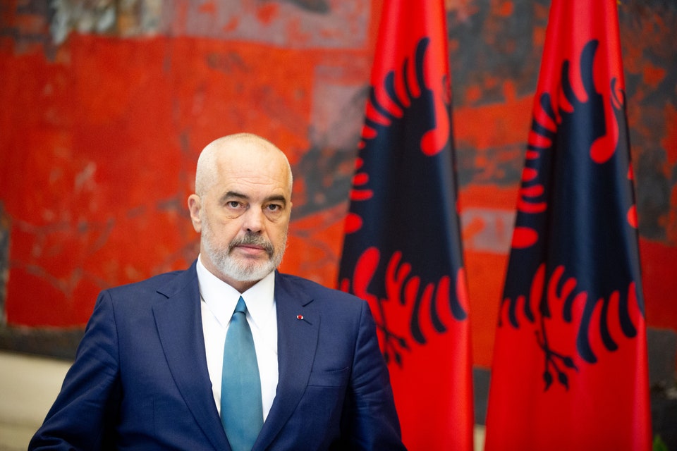 Edi Rama: Adem Jashari, simbol i sakrificës dhe krenarisë kombëtare