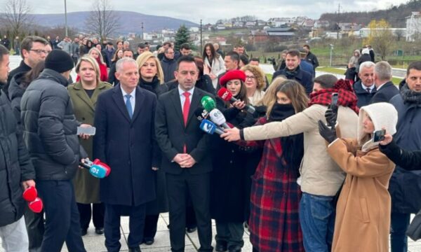 Ngatërresa me simbolet historike: Dimal Basha në qendër të vëmendjes