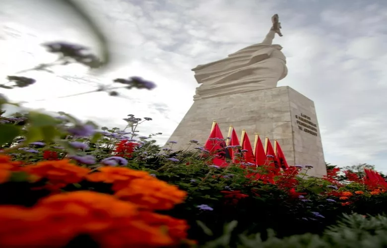 Rama përshëndet shqiptarët në 81-vjetorin e Çlirimit