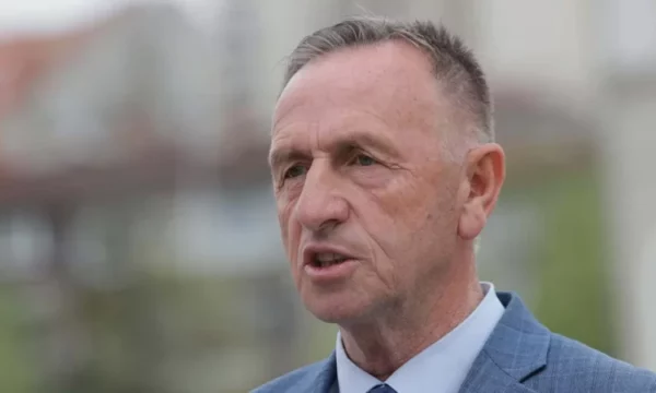 Mospërputhje në numrin e viktimave të punës, debat autoritetesh