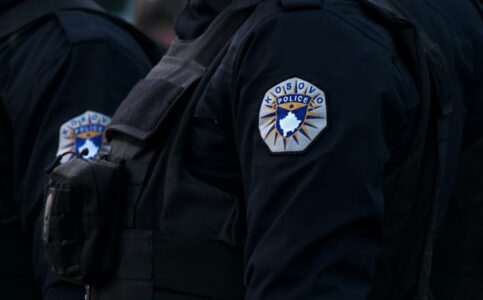 Serbia liron ish-policin kosovar pas marrjes në pyetje 4-orëshe