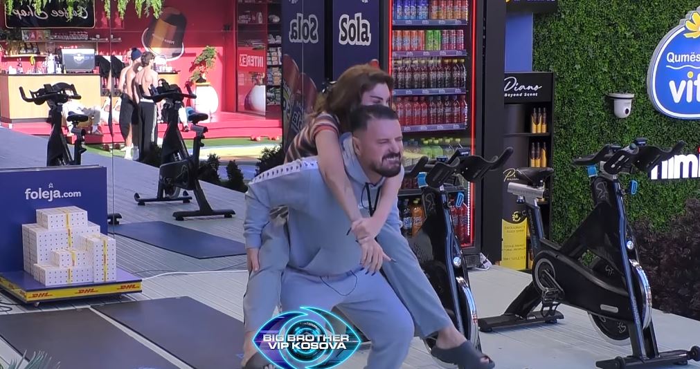 Bia dhe Labi stërviten së bashku, tregojnë afërsi në video