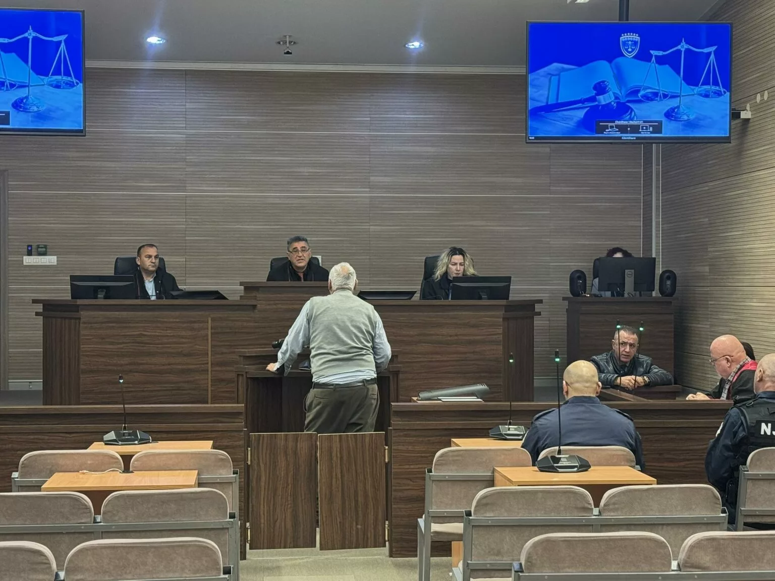 Dëshmitari në Butovc zbulon keqtrajtimet ndaj shqiptarëve