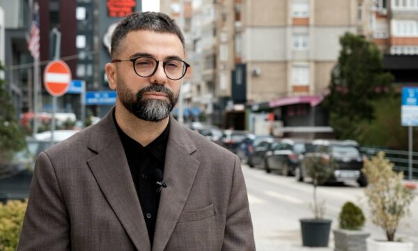 PDK kërkon aleancë me LDK-në, AAK-në dhe parti të tjera