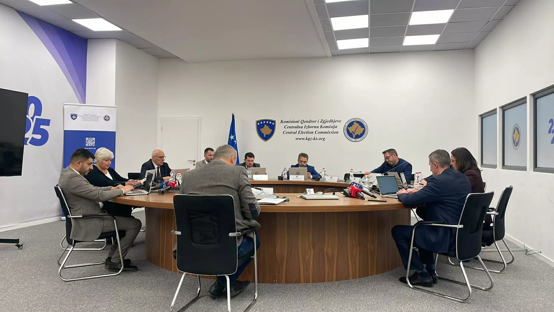 KQZ shqyrton certifikimin e partive për zgjedhjet e ardhshme