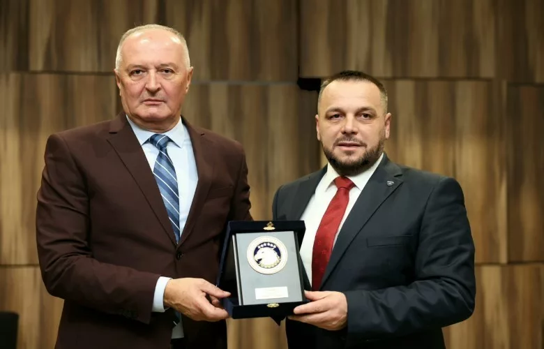 Maqedonci dhe Helez në Sarajevë: Bisedime për sigurinë rajonale