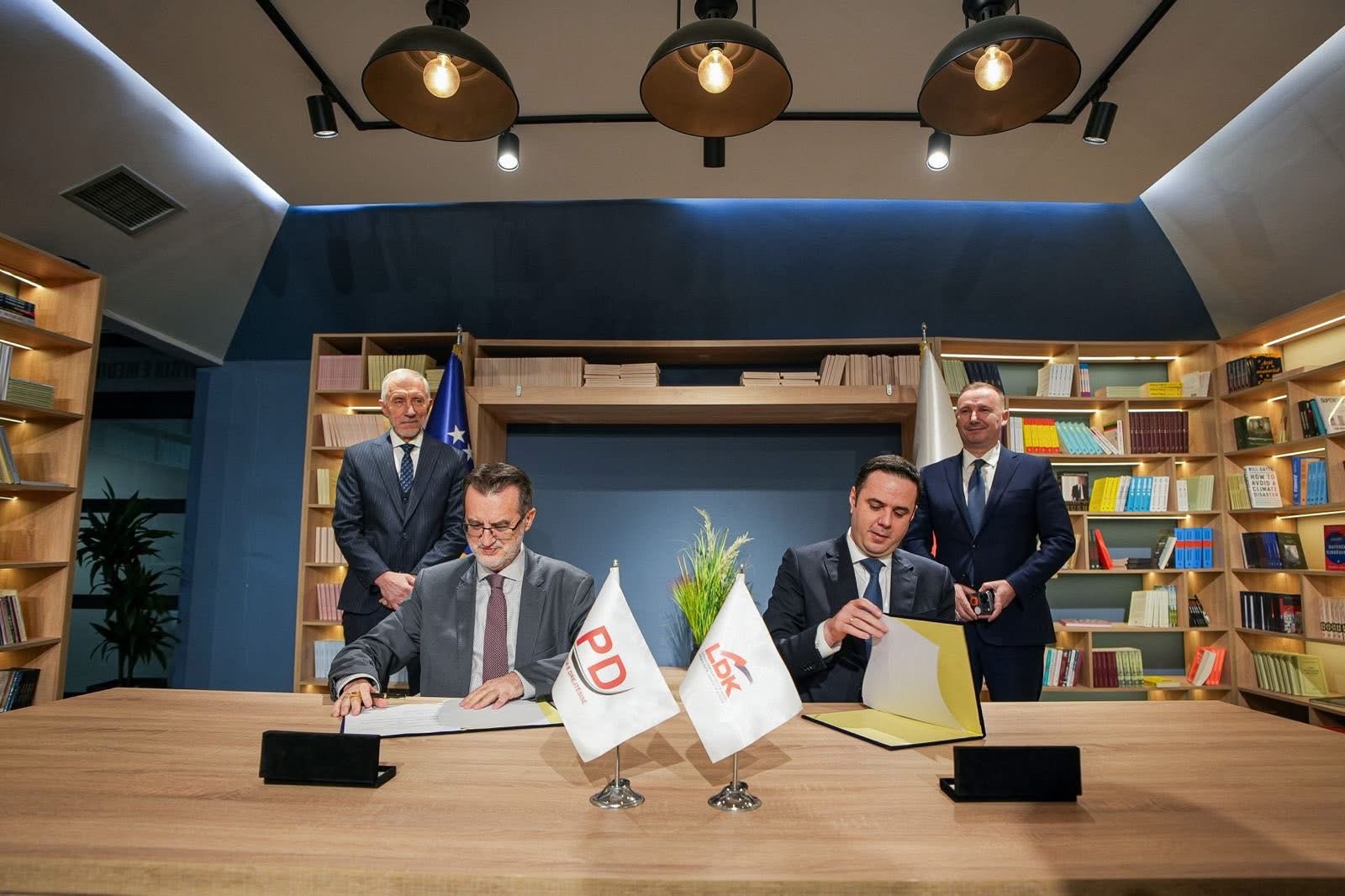 LDK dhe Partia e Drejtësisë bashkohen për zgjedhjet e ardhshme