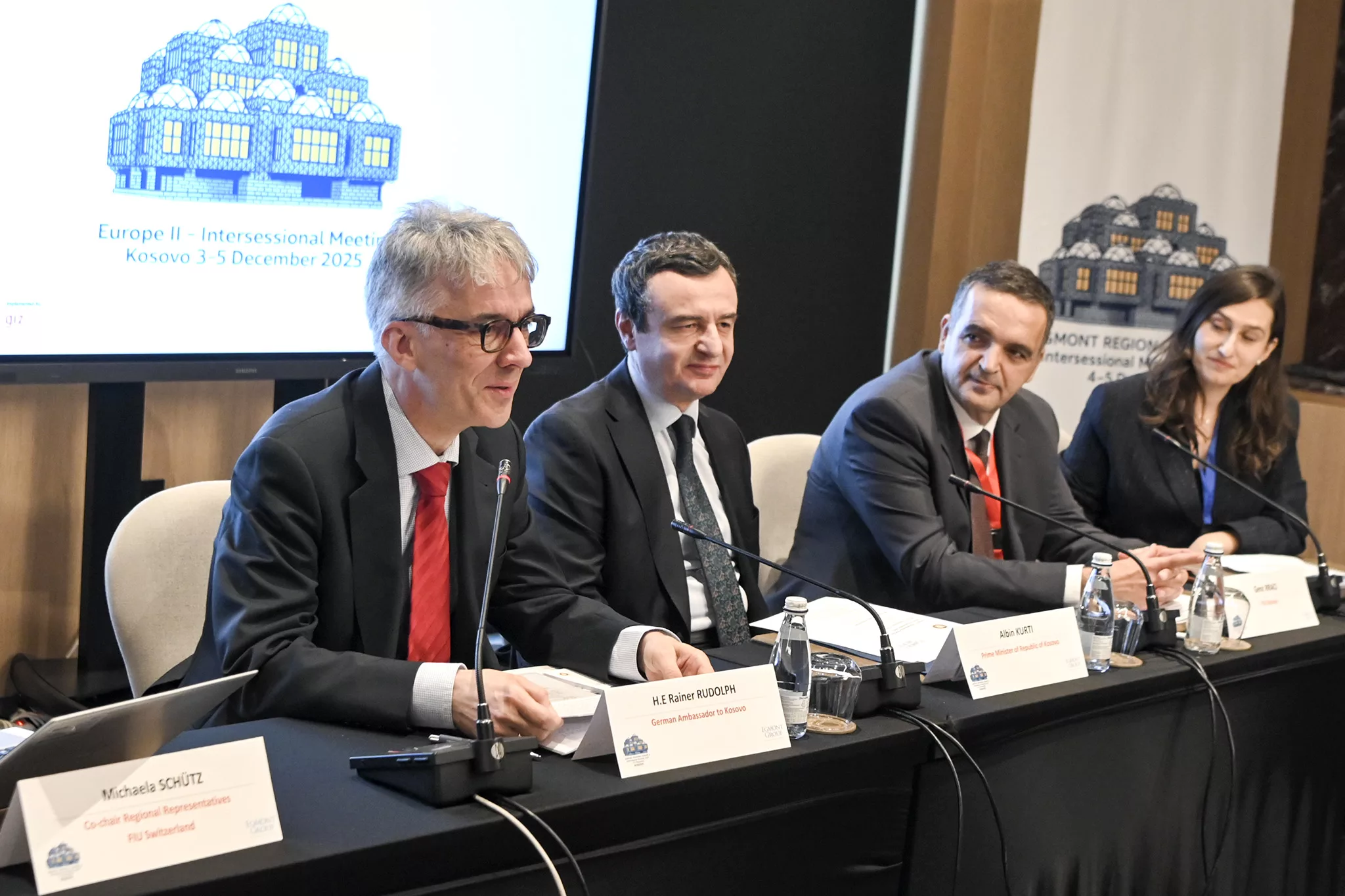 Kurti merr pjesë në takimet rajonale për Inteligjencën Financiare