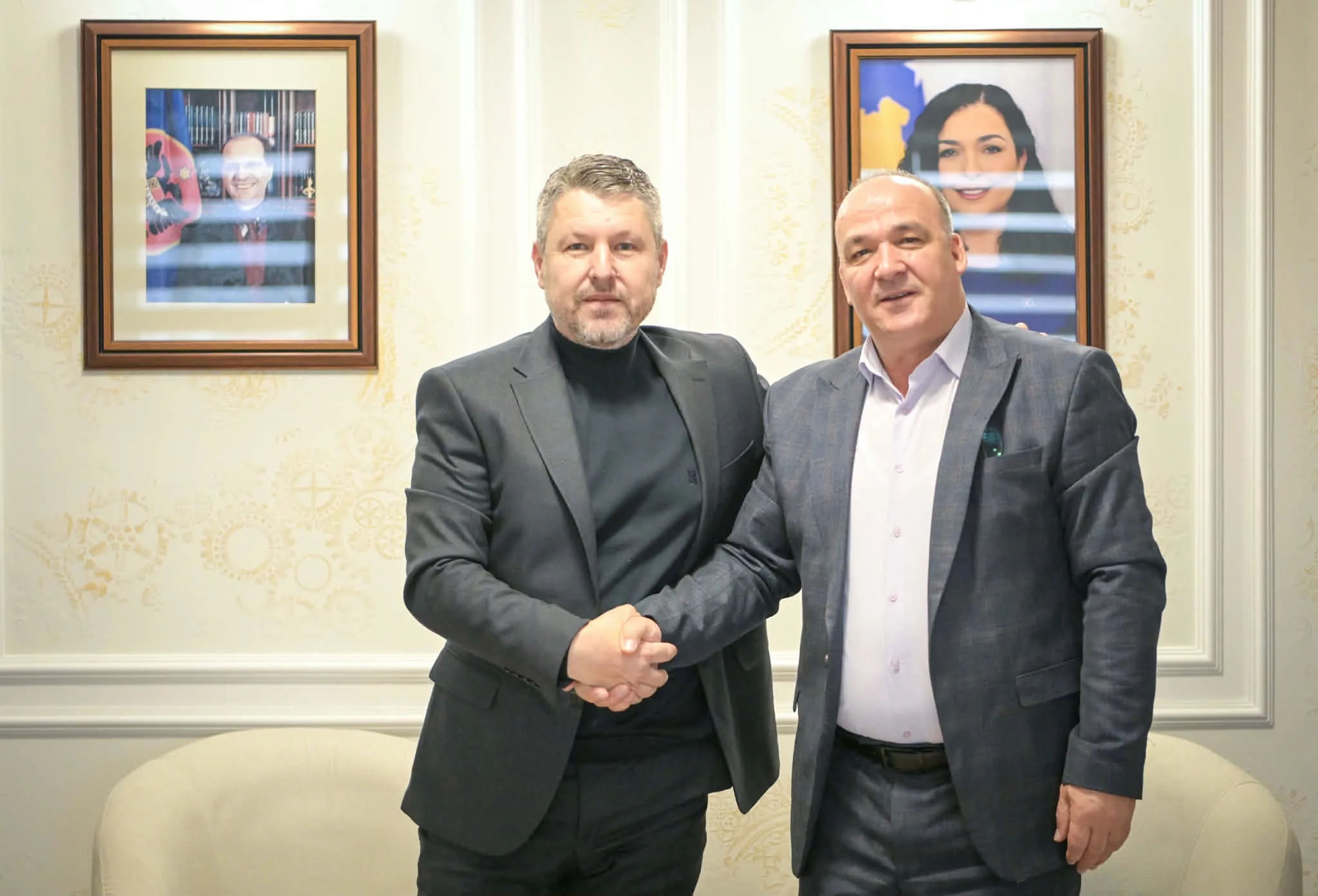 Fahri Restelica merr detyrën si Nënkryetar i Podujevës