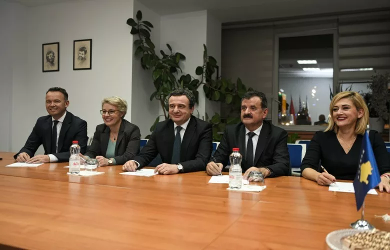 Vetëvendosje njofton marrëveshjen me tri parti të tjera