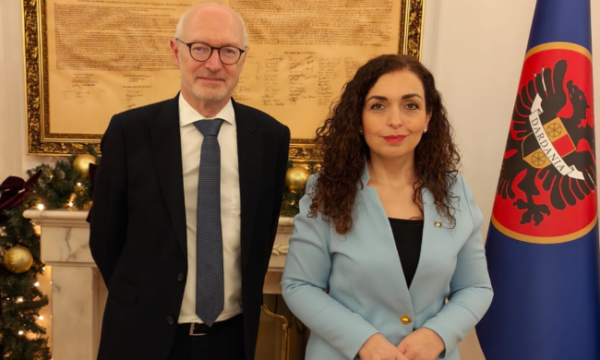 Ambasadori francez apelon për pjesëmarrje gjithëpërfshirëse në zgjedhje