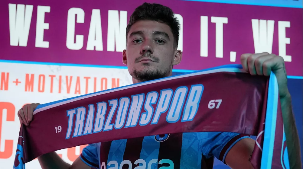 Trabzonspor Harton Strategji për Transferimin e Ernest Muçit