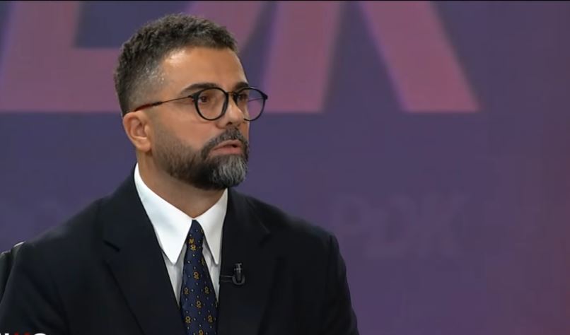 Artan Behrami: Shoqëria duhet të kapërcejë ndarjet e deritanishme