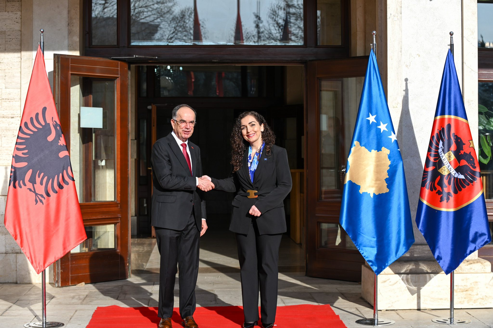 Osmani dhe Begaj diskutojnë marrëdhëniet Kosovë-Shqipëri