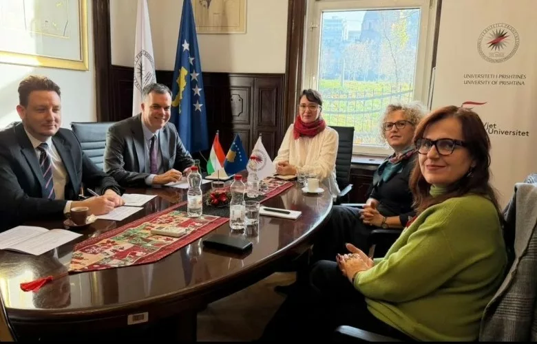 UP dhe Ambasada Hungareze diskutojnë kursin e gjuhës së re