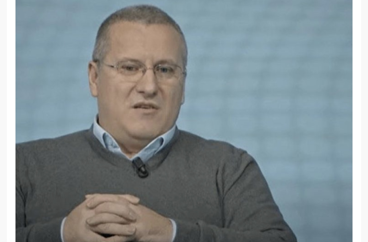 Deputeti Smajljaj kritikon Qeverinë Kurti për korrupsionin e përhapur