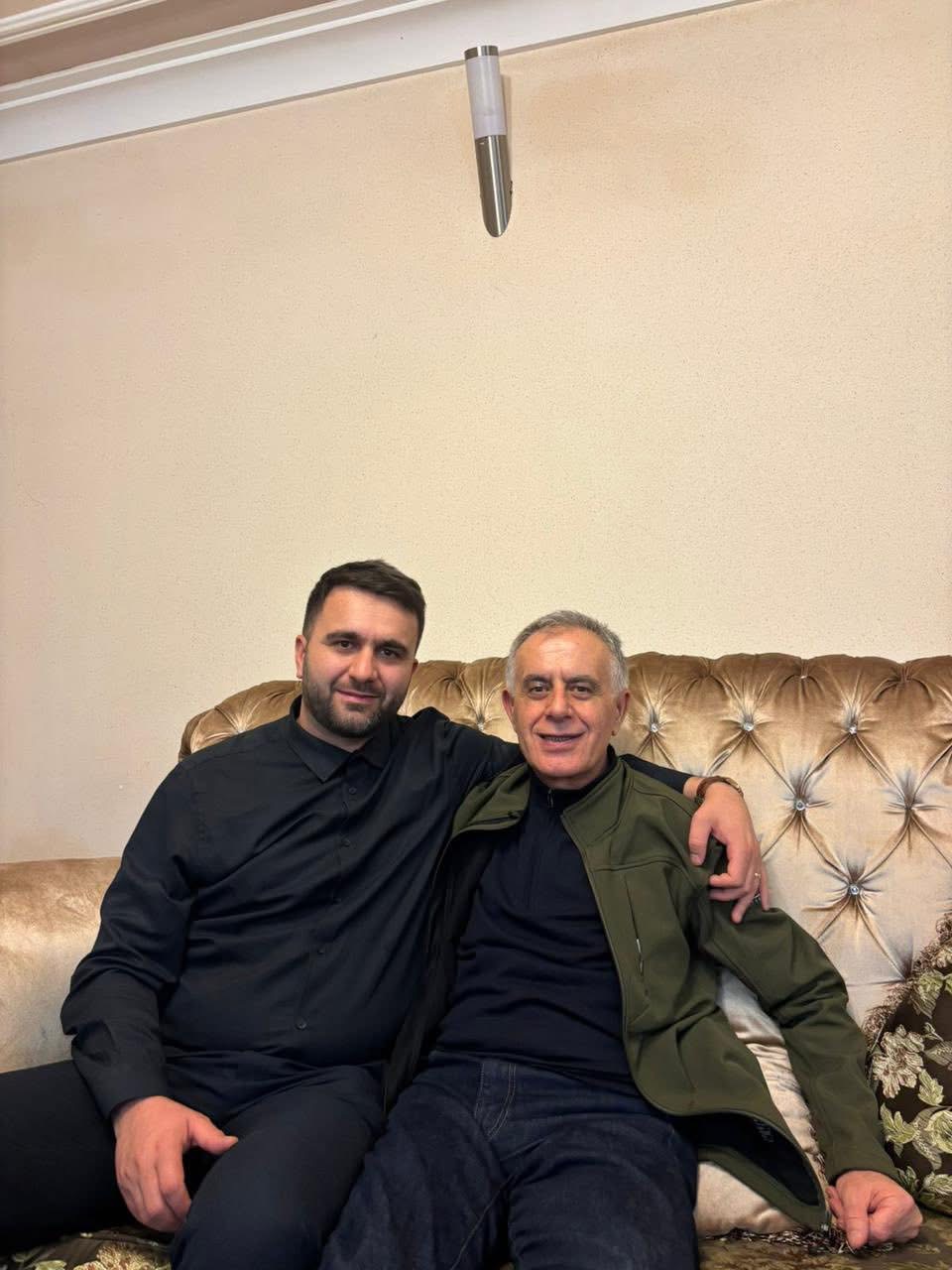 Djali i Isni Kilajt ndan emocionet e ribashkimit me babain