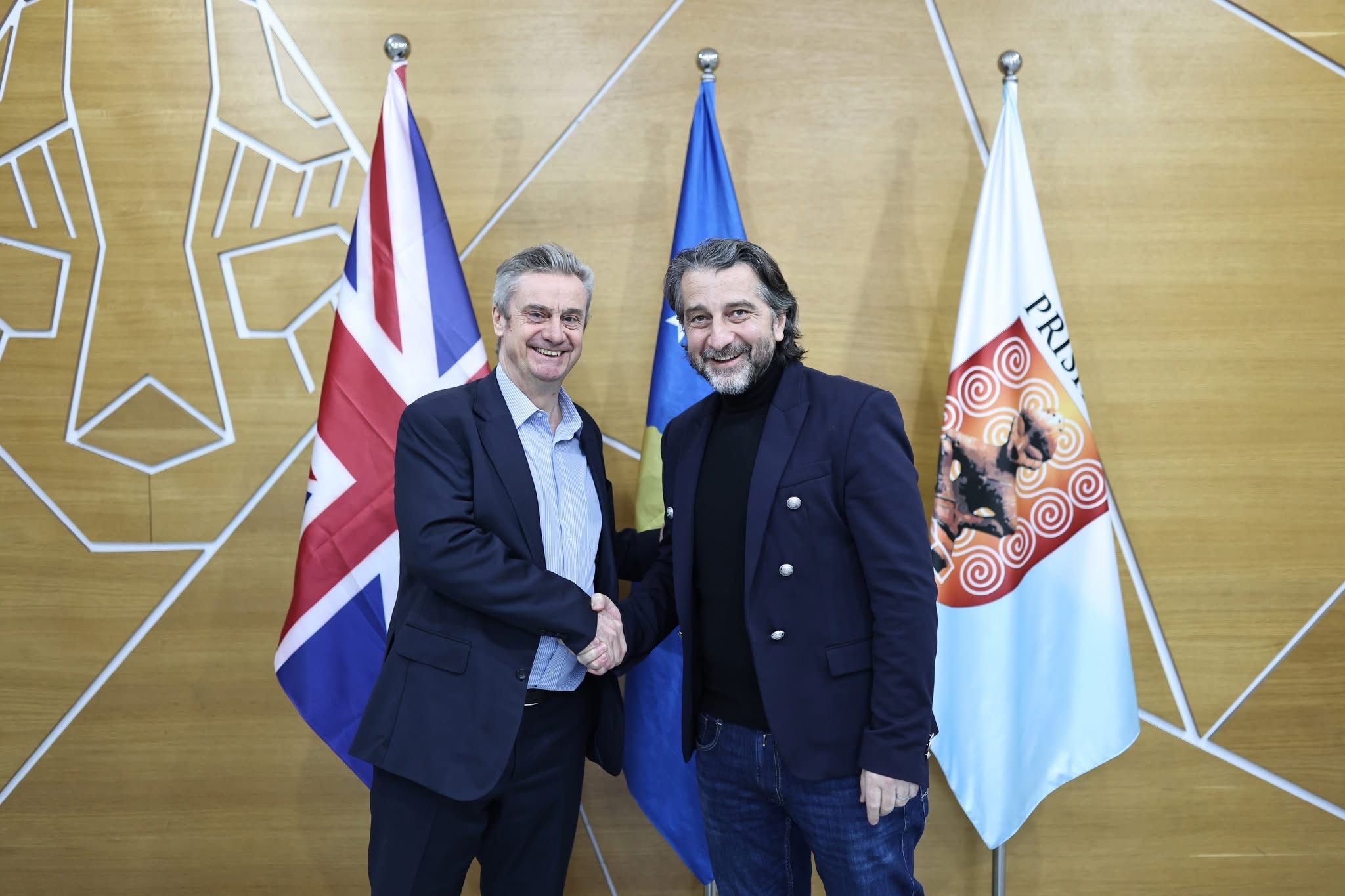 Ambasadori britanik takon Ramën për të diskutuar bashkëpunimin ekonomik