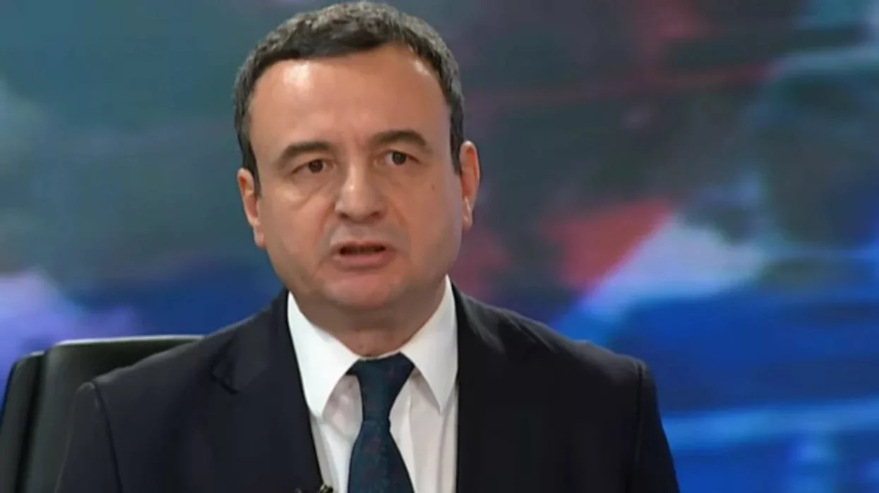 Kurti nuk mbështet komentet e Kurteshit ndaj gazetarëve